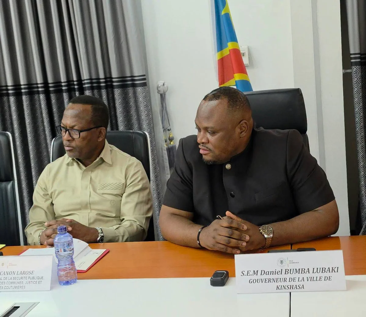 Daniel Bumba Lubaki lors des discussions avec les responsables de l’UDPS sur l’itinéraire de la marche du 22 septembre à Kinshasa