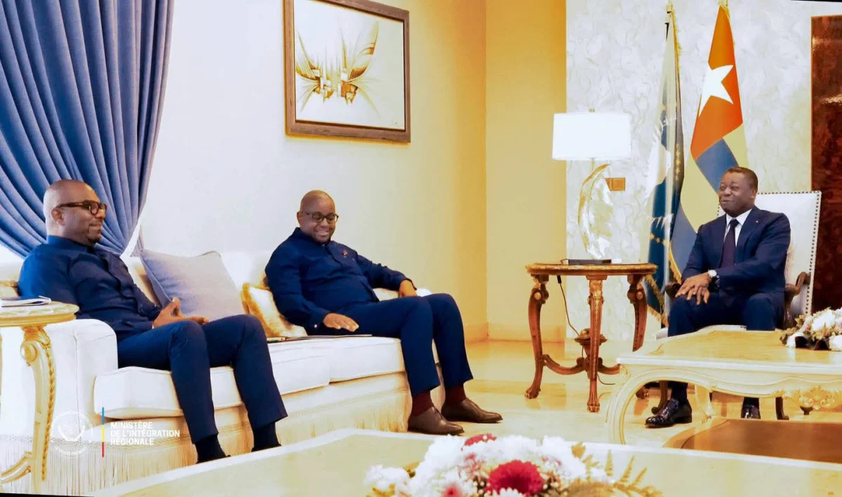 Floribert Anzuluni reçu par Faure Gnassingbé à Lomé lors d’une mission consacrée au processus de paix dans l’Est de la RDC