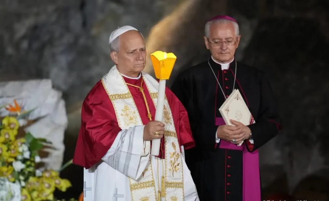 Le pape Léon XIV lors de son voyage apostolique à Lourdes en France le 27 septembre 2026