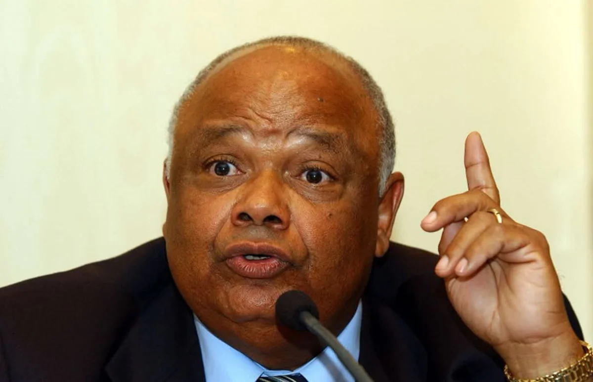 Raphaël Katebe Katoto lors d’une intervention sur l’avenir politique de la RDC et la présidence de Félix Tshisekedi